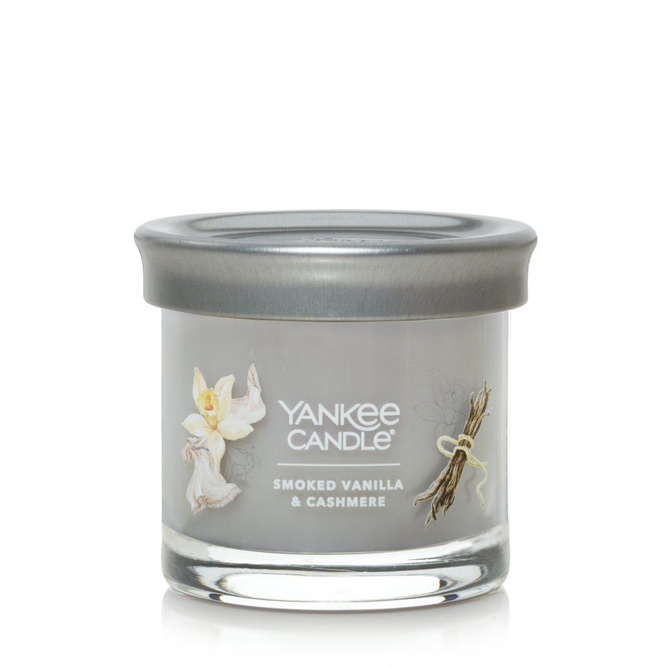 smoked vanilla and cashmere signature candle with lid
