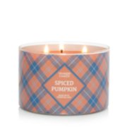Yankee Candle spiced pumpkin scent with three wicks image number 2