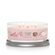 movie night cocoa signature five wick candle image number 2
