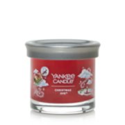 christmas eve signature small tumbler candle image number 1