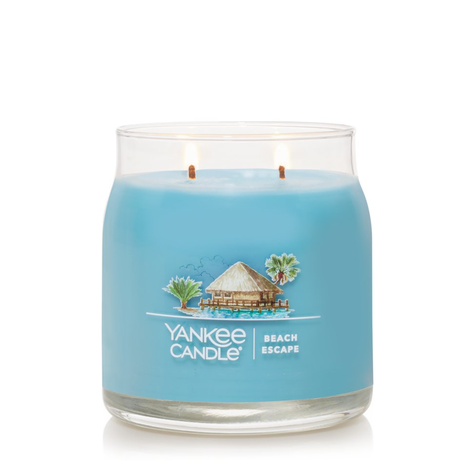 beach escape signature medium jar candle