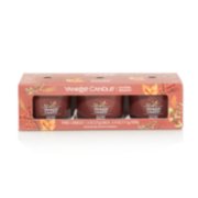 gift set containing three autumn wreath yankee candle minis image number 1