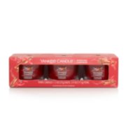 gift set containing three sparkling cinnamon yankee candle minis