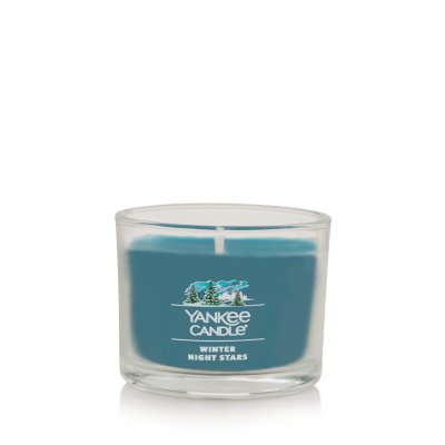 Yankee Candle - Juego de 12 mini muestras votivas de fragancia festiva de  invierno : : Hogar y cocina