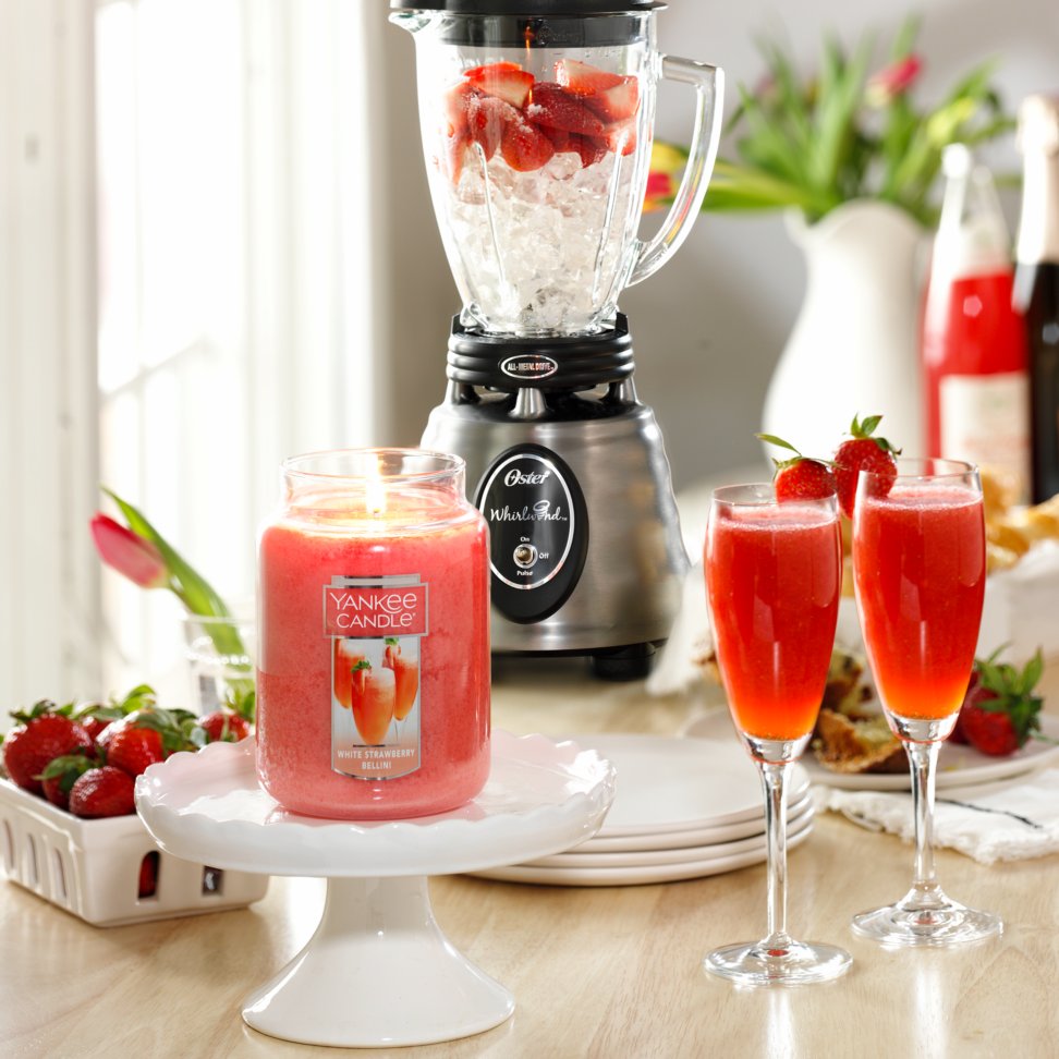 white strawberry bellini large jar candle