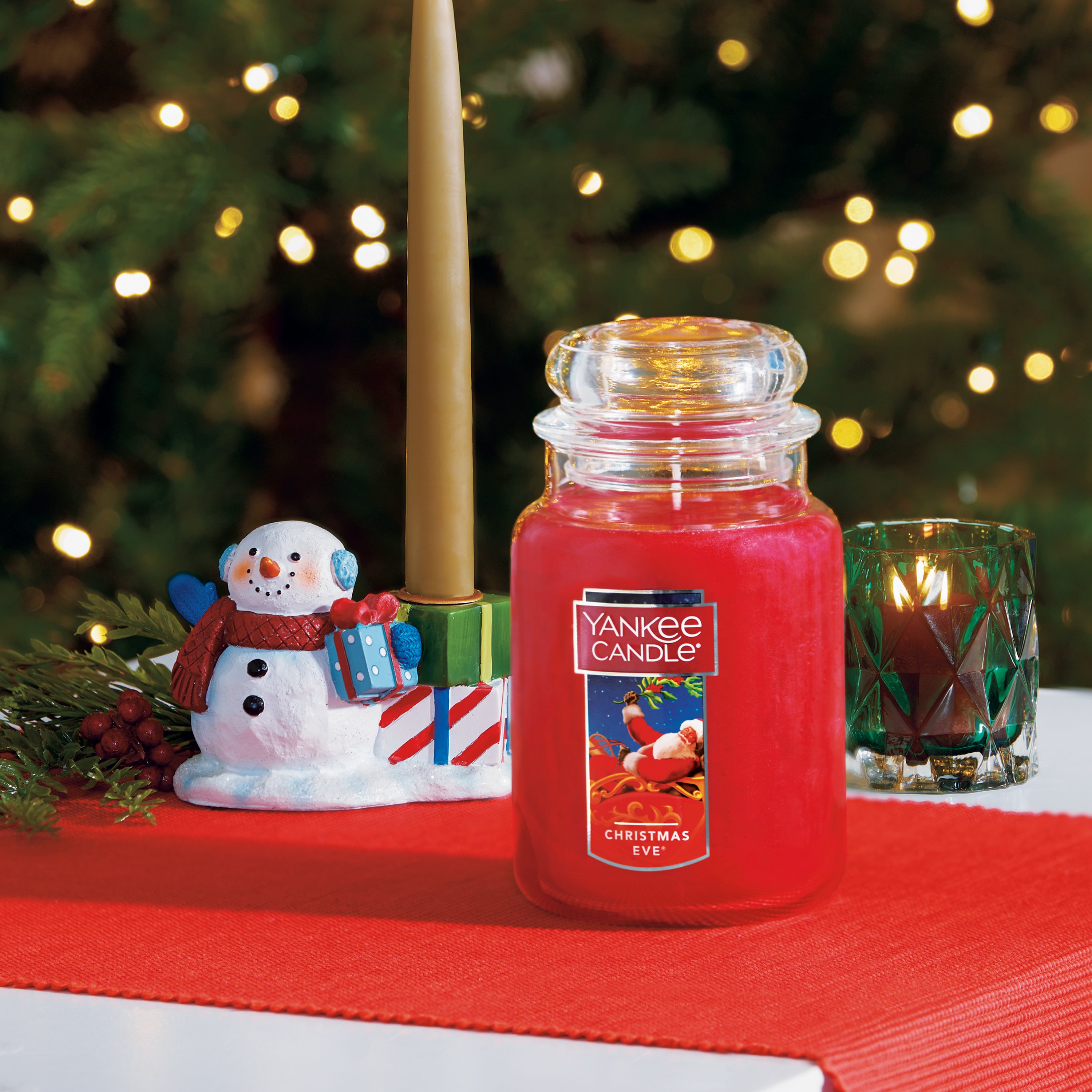 Yankee Candle Christmas Eve Medium Jar Candle