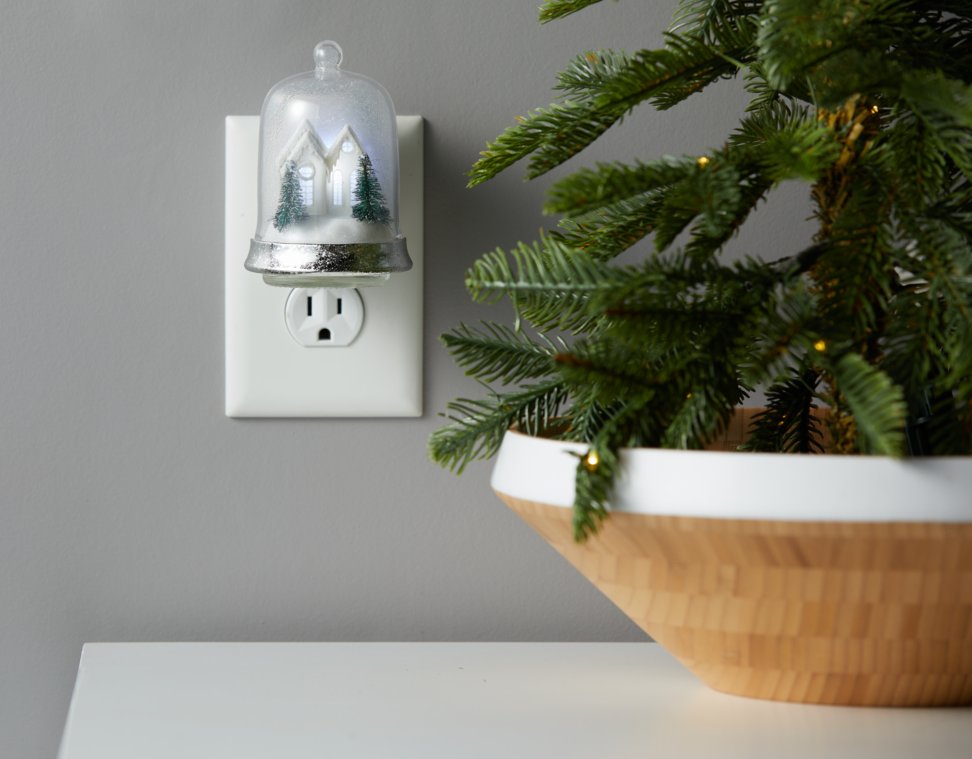 twinkle home christmas flameless scentplug diffuser in socket