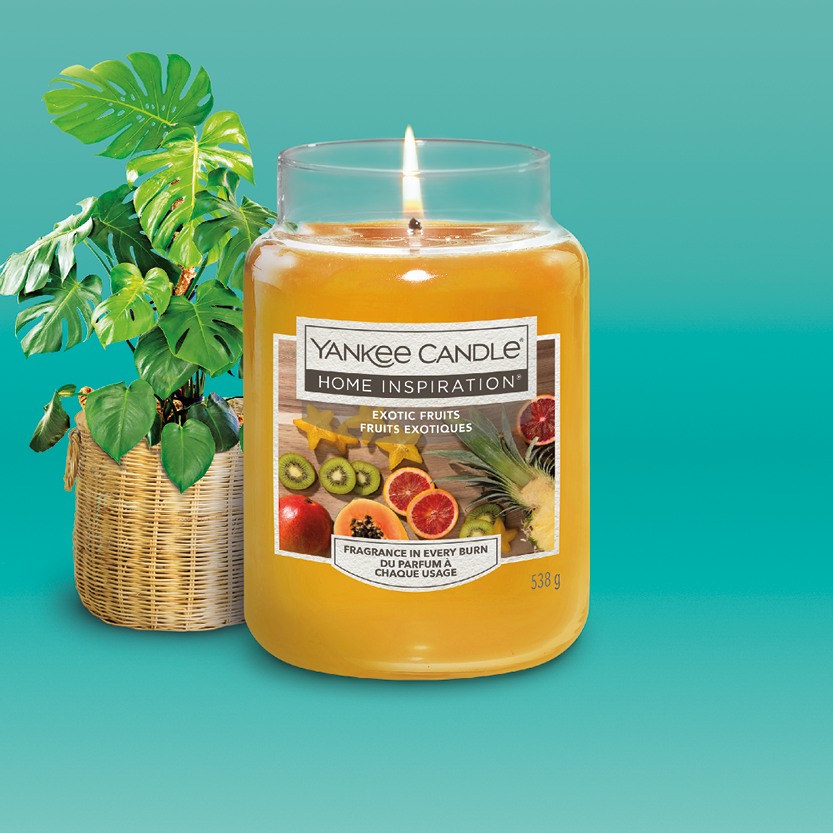 YANKEE CANDLE HOME INSPIRATION ELEGANTE GIARA MEDIUM IN VETRO - CILIEGIA E  VANIGLIA - PiùMe