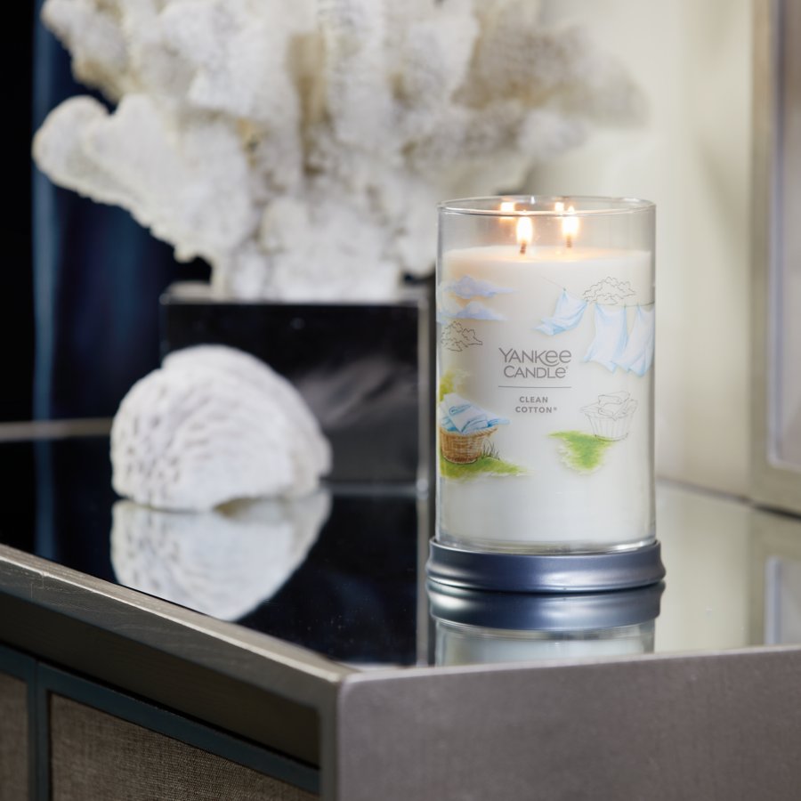 clean cotton signature large tumbler candle on table