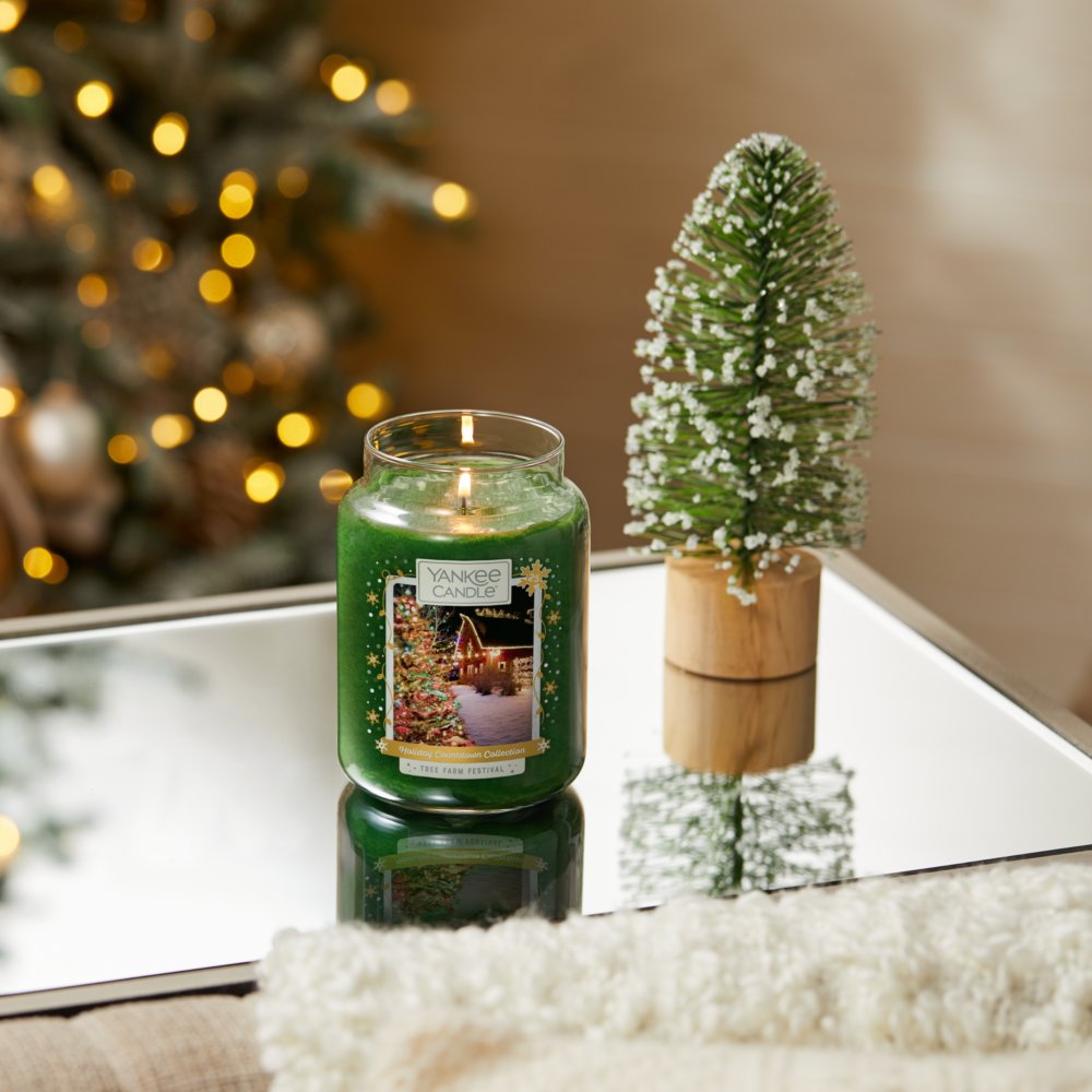 Christmas Tree farm Hand-poured Soy Candle Fall Winter Holiday Scent Vegan Eco-friendly 