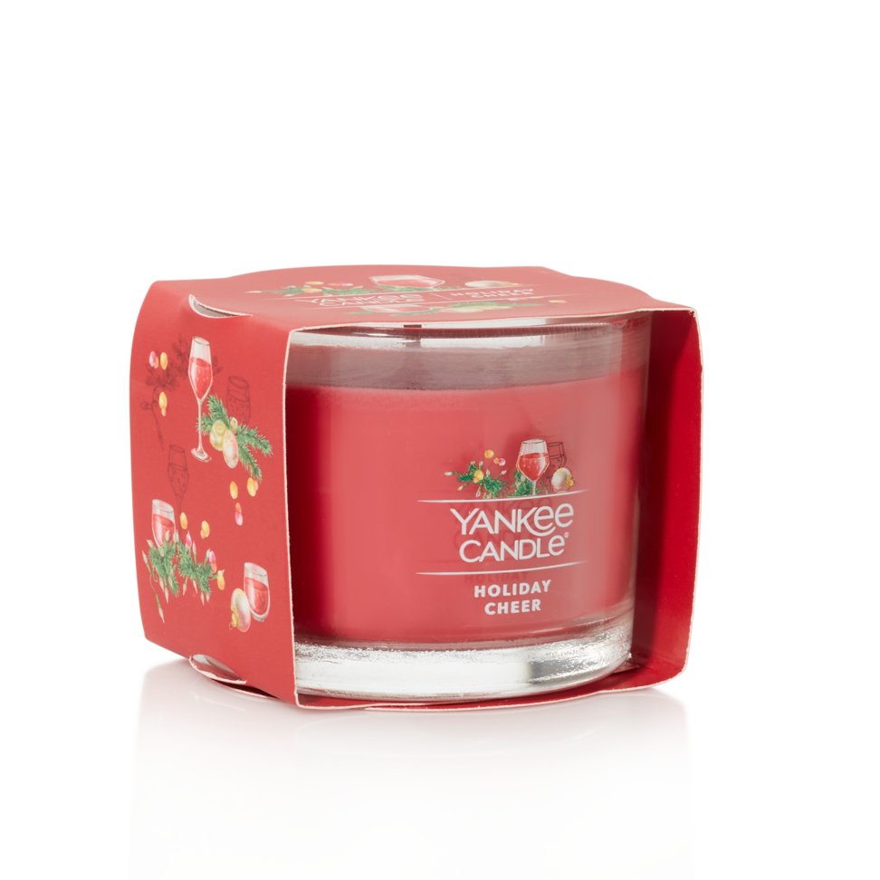 holiday cheer yankee candles minis in package
