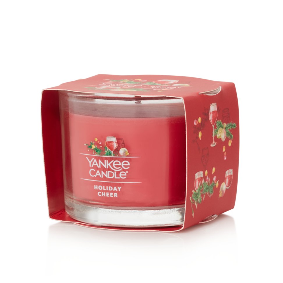 holiday cheer yankee candles minis in package
