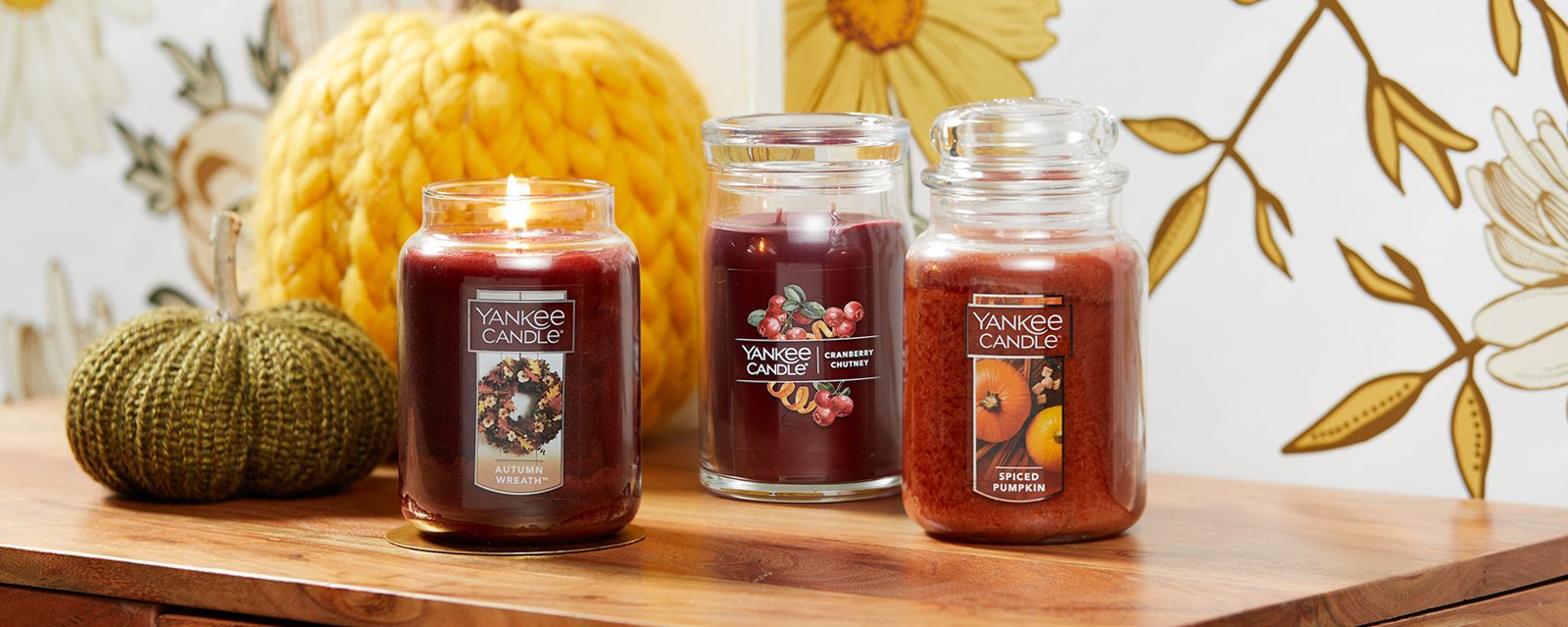 The Yankee Candle That's Perfect for Fall Is on Sale at